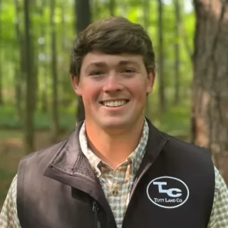 Robert Tutt Land Real Estate Agent